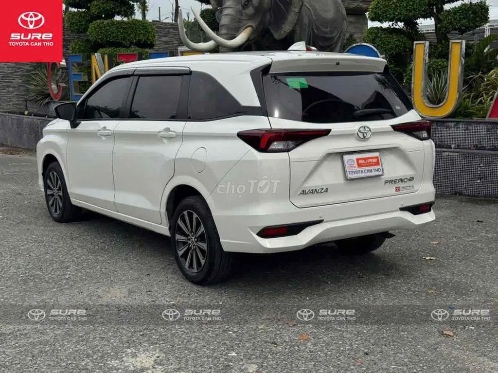 Toyota Avanza Premio 2024 photo 4