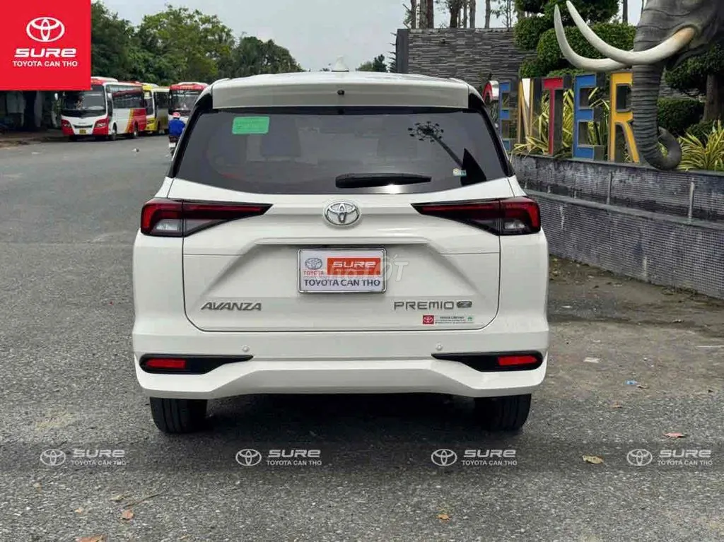 Toyota Avanza Premio 2024 photo 5