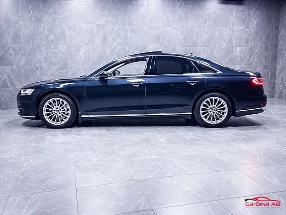Audi A8 2018 photo 4