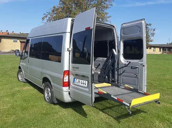 Ford Transit 2008 photo 4