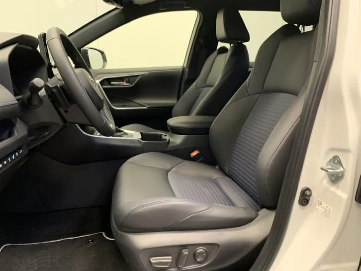 Toyota Rav4 2024 photo 3