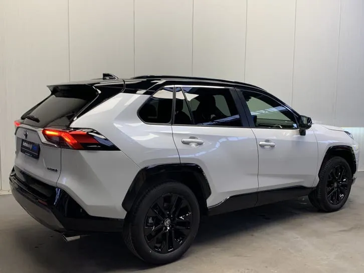 Toyota Rav4 2024 photo 2