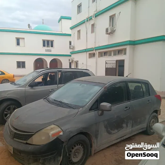 Nissan Tiida 2008 photo 3