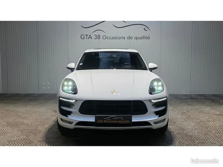 Porsche Macan 2015 photo 2