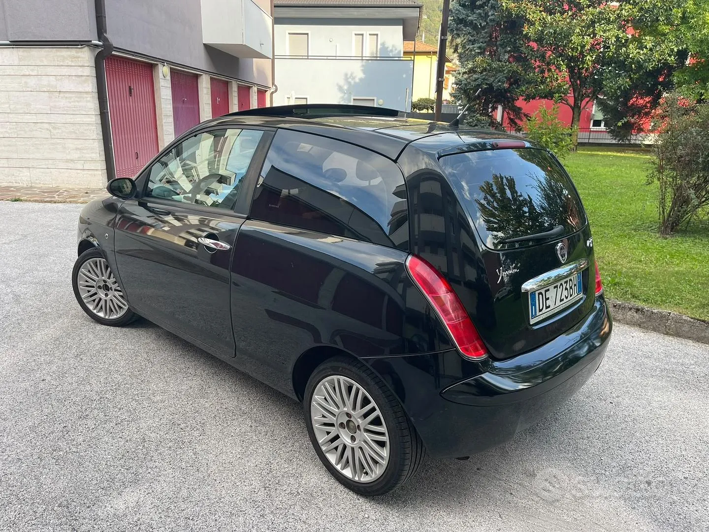 Lancia Ypsilon 2006 photo 2