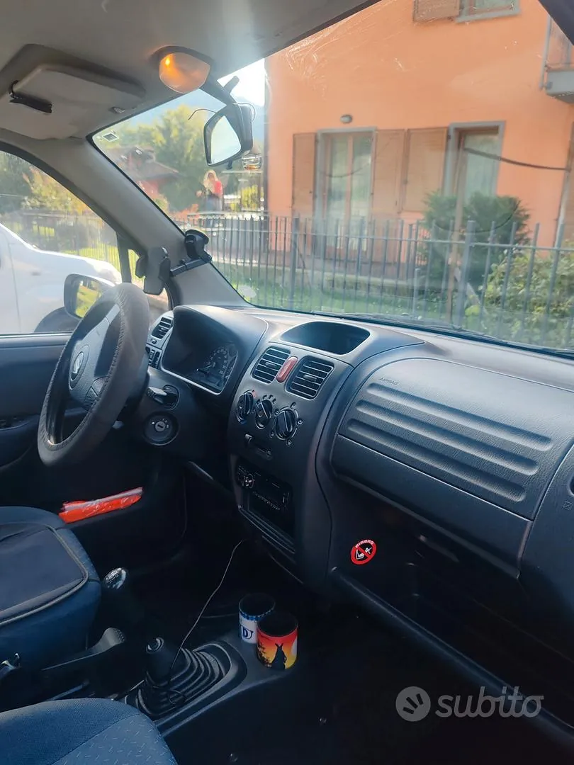 Suzuki Wagon R 2004 photo 4