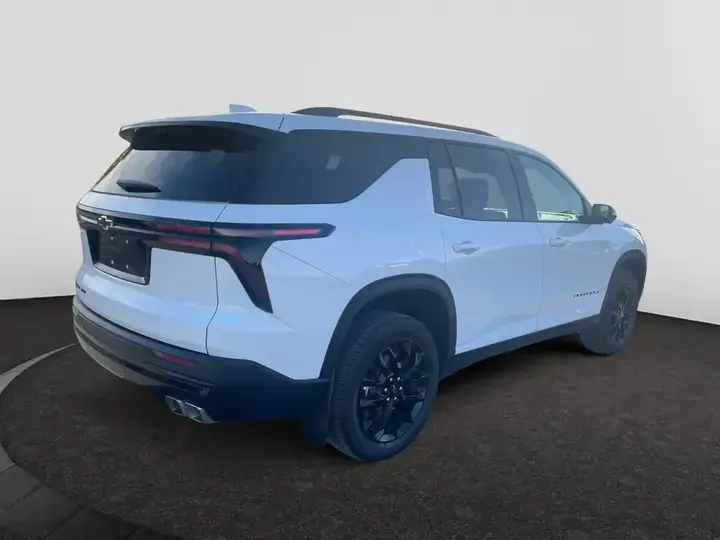 Chevrolet Traverse 2026 photo 5