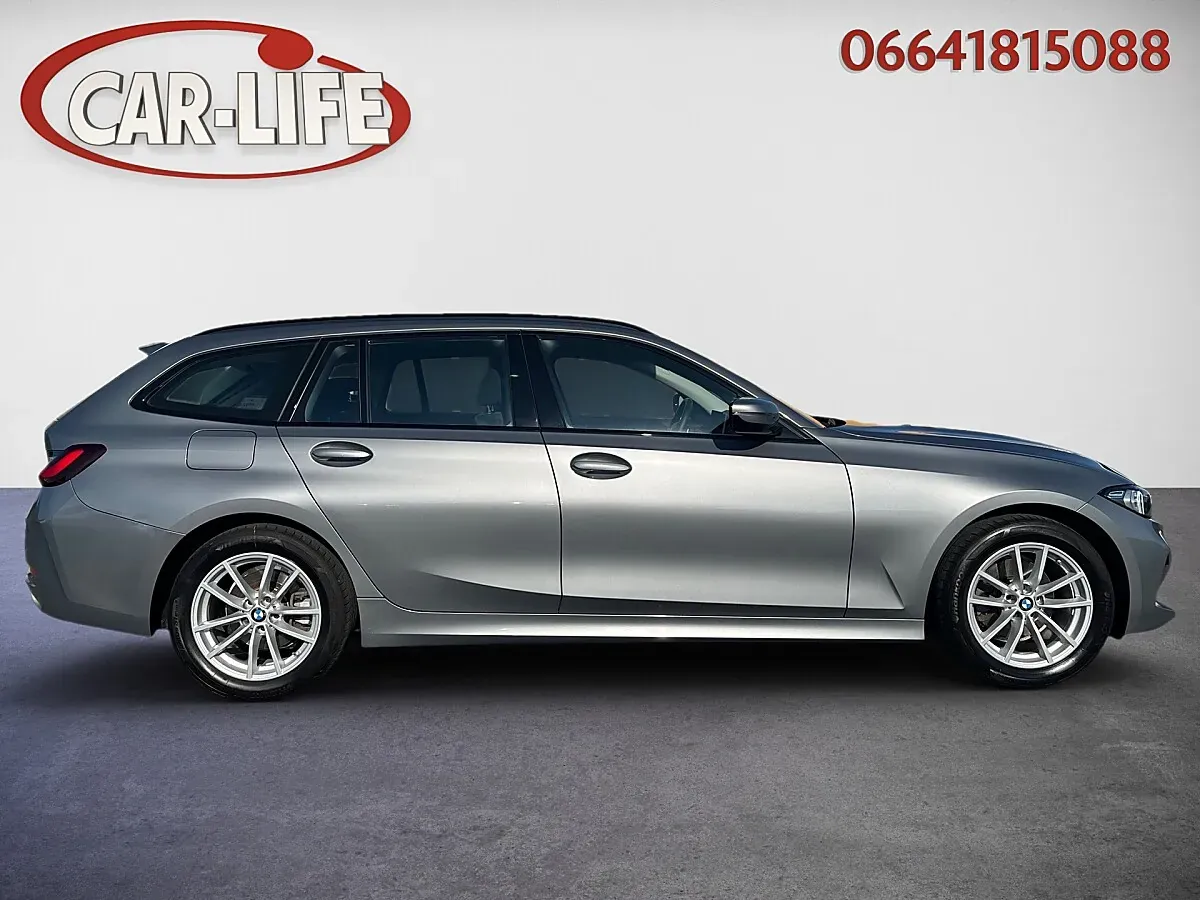 BMW 3 Series 2024 photo 3