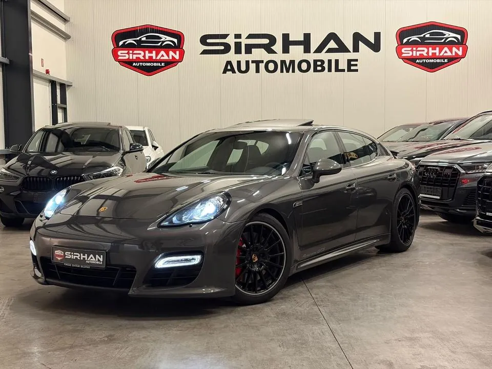 Porsche Panamera Gts