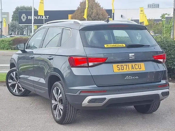 Seat Ateca 2022 photo 2