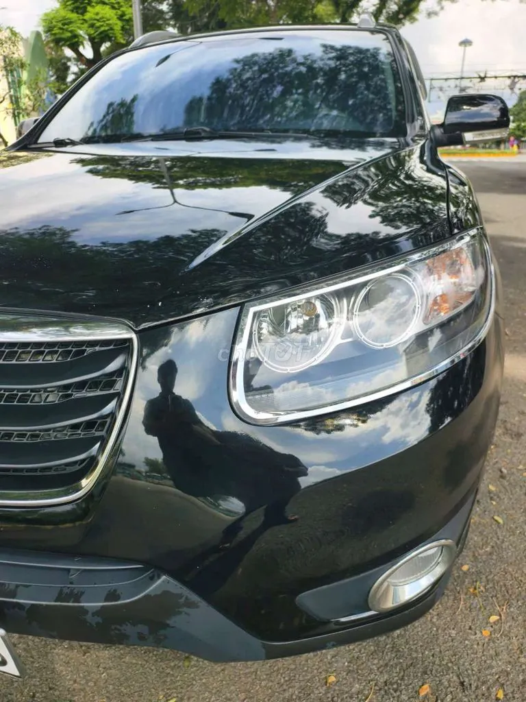 Hyundai Santa Fe 2011 photo 2