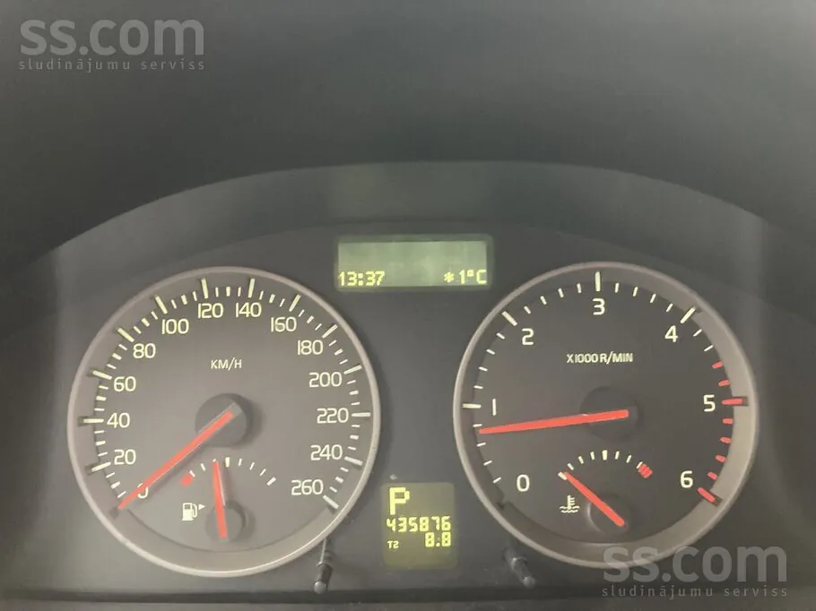Volvo V50