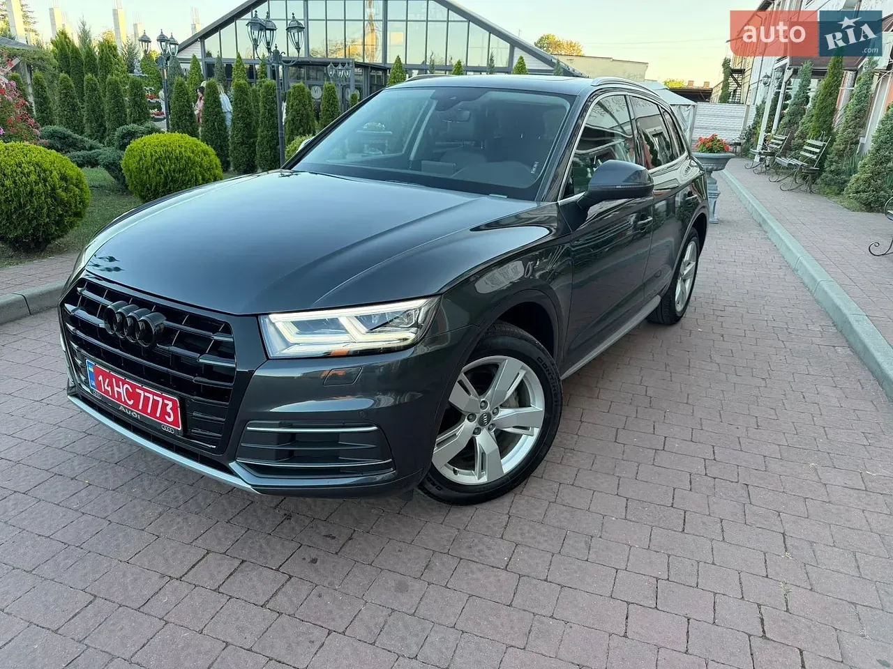 Audi Q5 2018 photo 2
