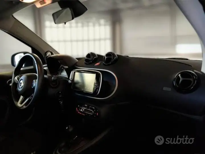Smart Fortwo 2022 photo 3