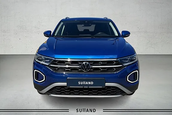 Volkswagen T-Roc 2023 photo 2