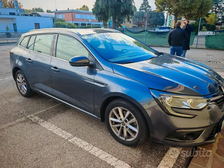Renault Megane 2020 photo 2