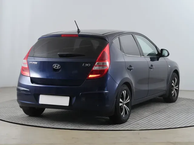 Hyundai I30 2011 photo 4