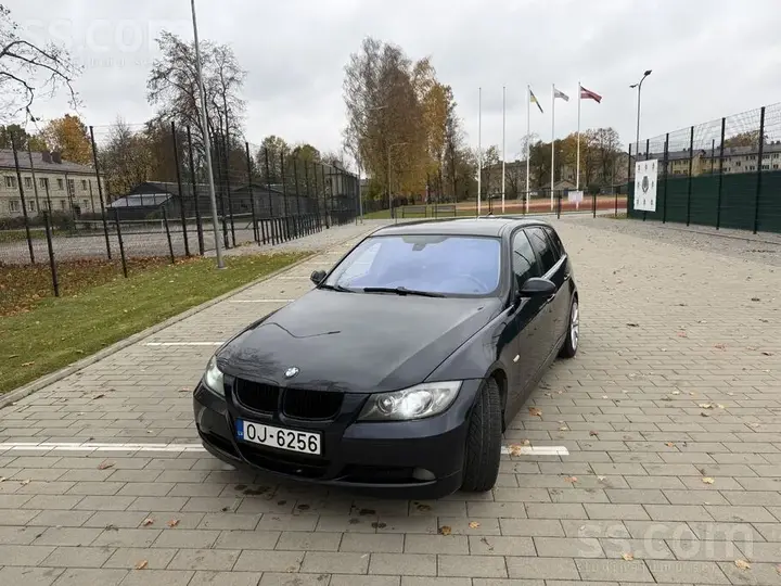 BMW 320