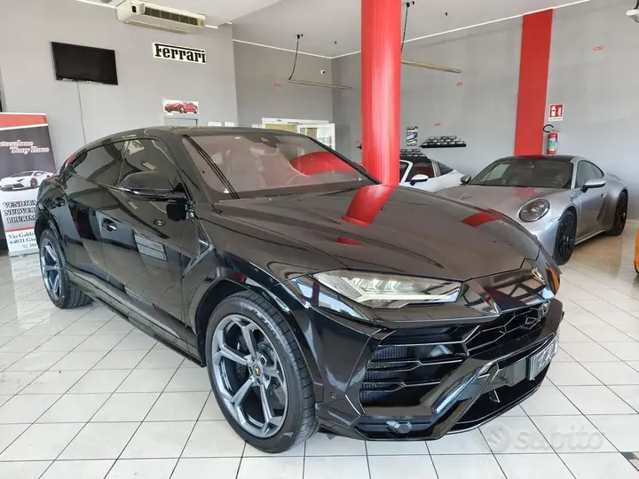 Lamborghini Urus