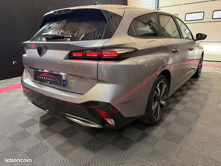 Peugeot 308 2022 photo 3
