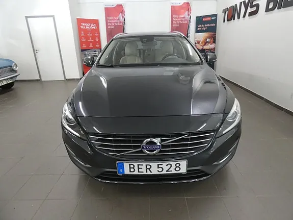Volvo V60 2014 photo 2