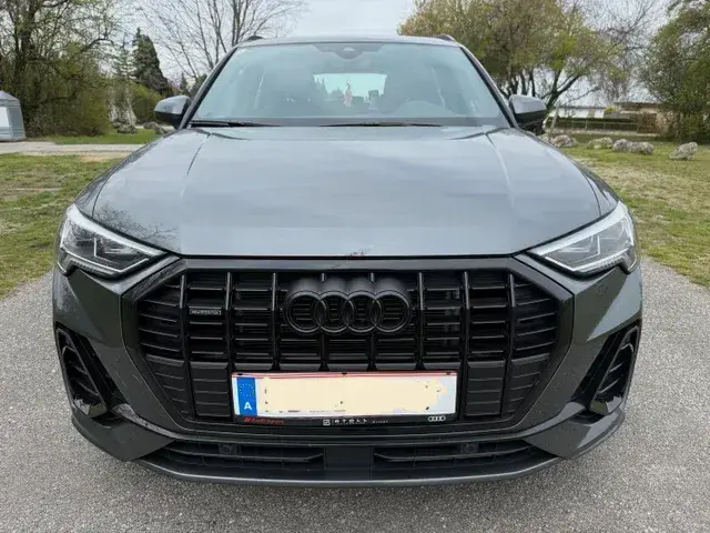 Audi Q3 2023 photo 3
