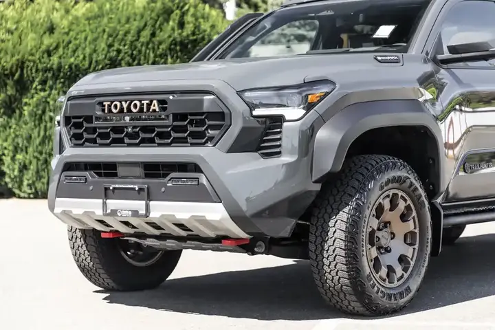 Toyota Tacoma 2025 photo 2