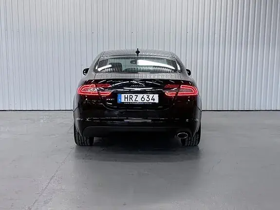 Jaguar Xf 2015 photo 4