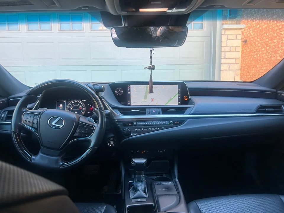 Lexus Es 2019 photo 3