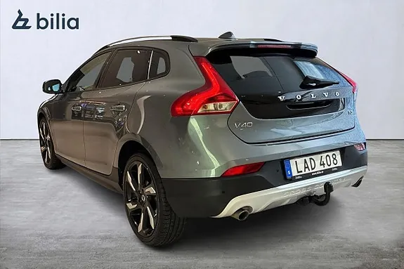 Volvo V40 Cross Country 2019 photo 2