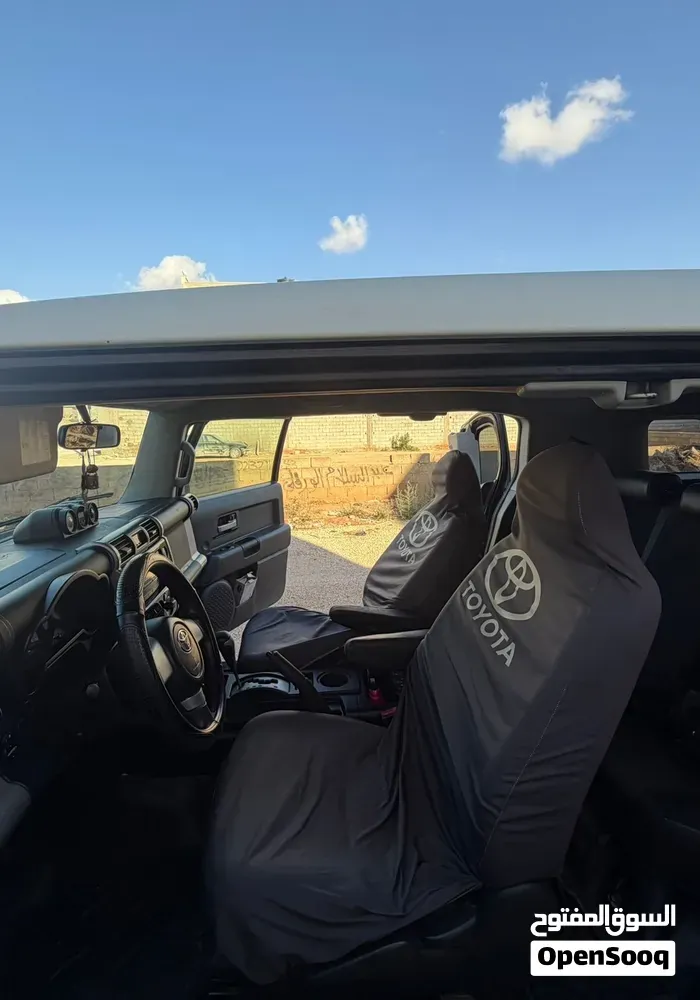 Toyota Fj 2009 photo 2
