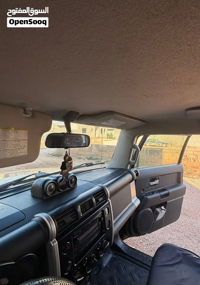 Toyota Fj 2009 photo 3