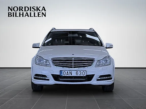 Mercedes-Benz C220 2014 photo 2