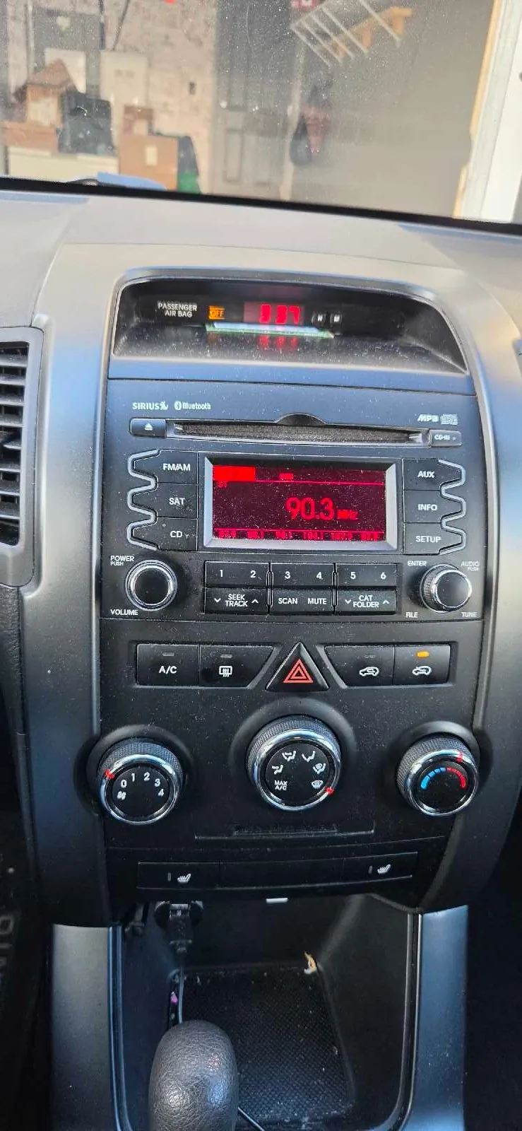 Kia Sorento 2011 photo 4