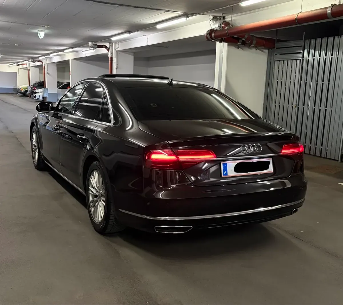 Audi A8 2015 photo 3