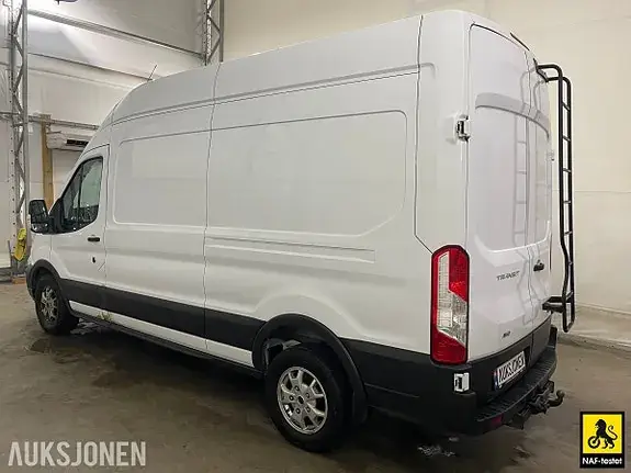 Ford Transit 2023 photo 2