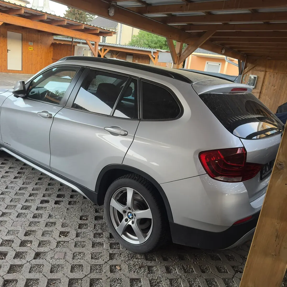 BMW X1 2011 photo 3