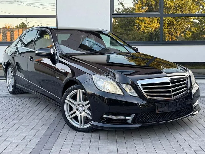 Mercedes-Benz E-Class 2012 photo 4