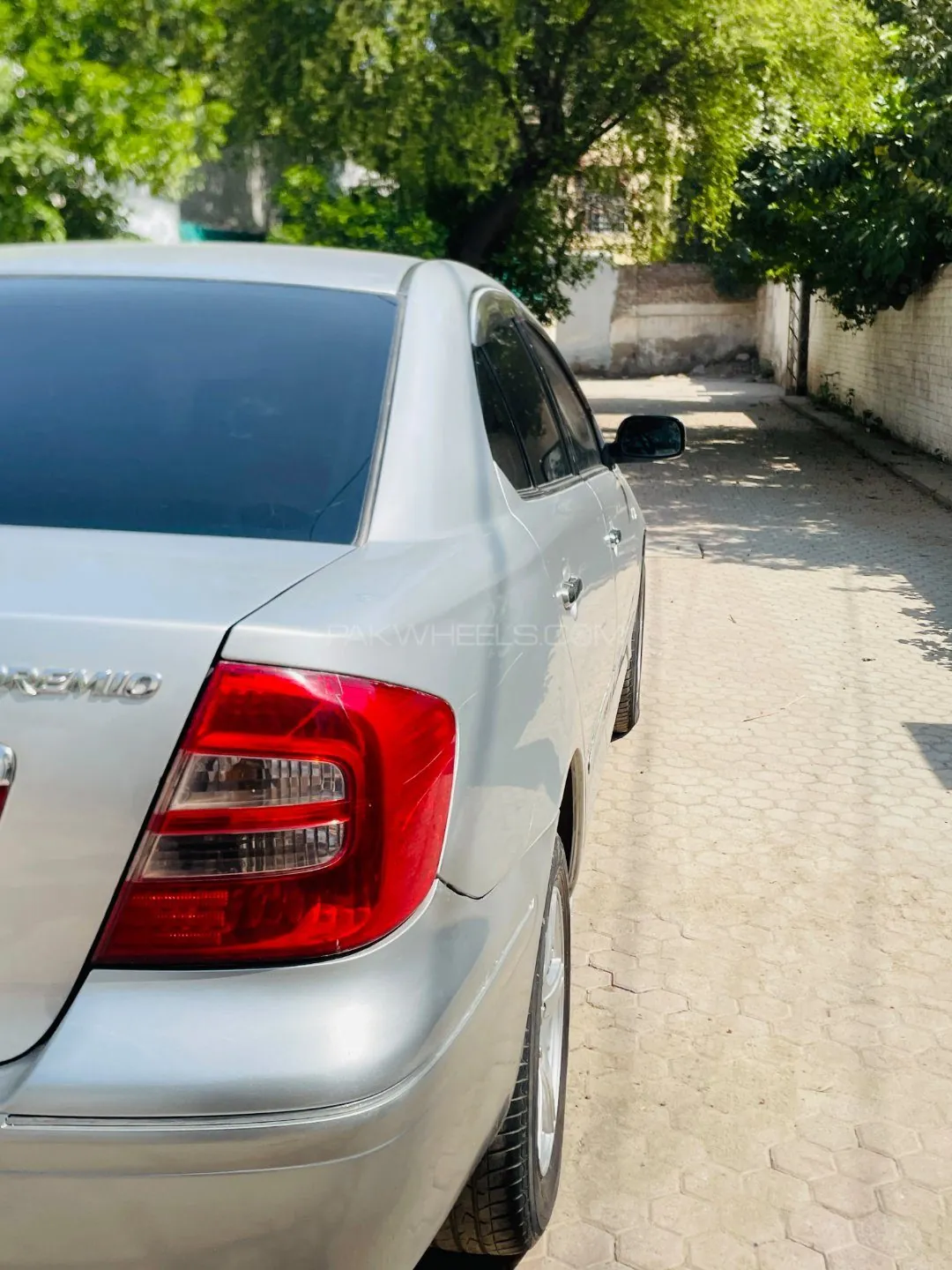 Toyota Premio