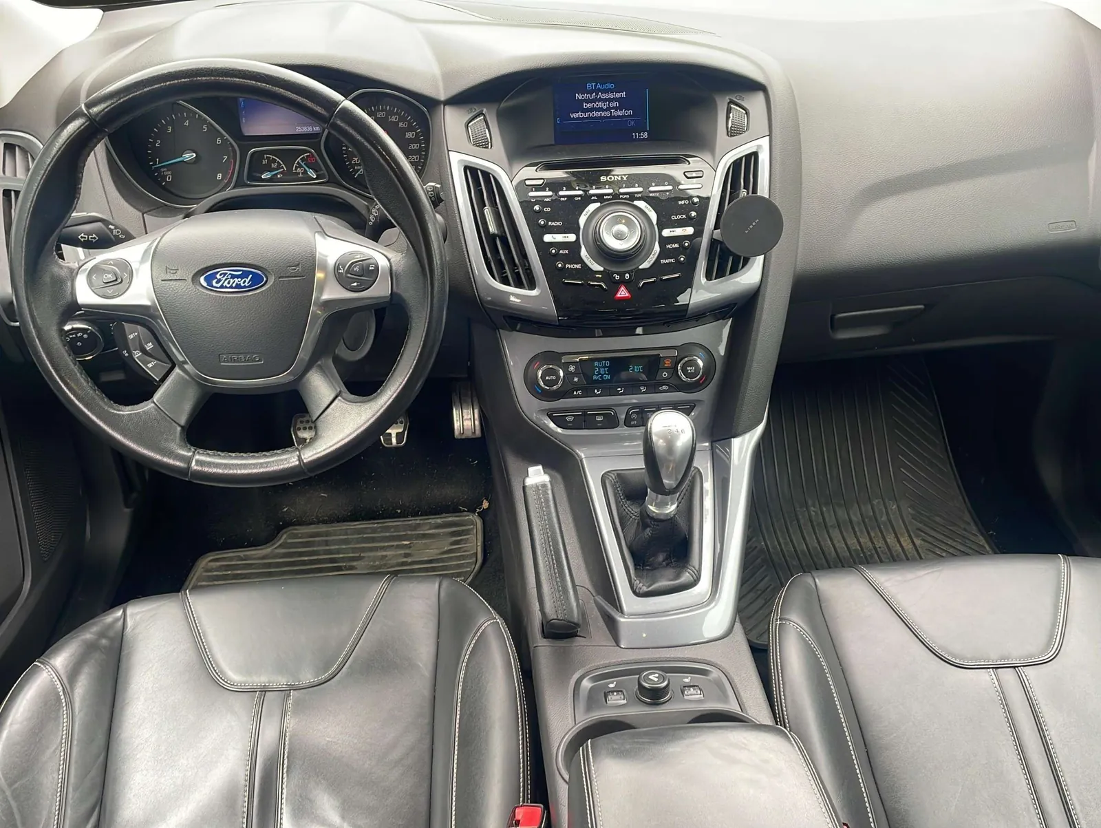 Ford Focus 2013 photo 4