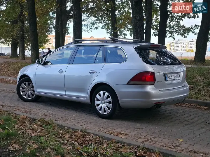 Volkswagen Jetta 2010 photo 2