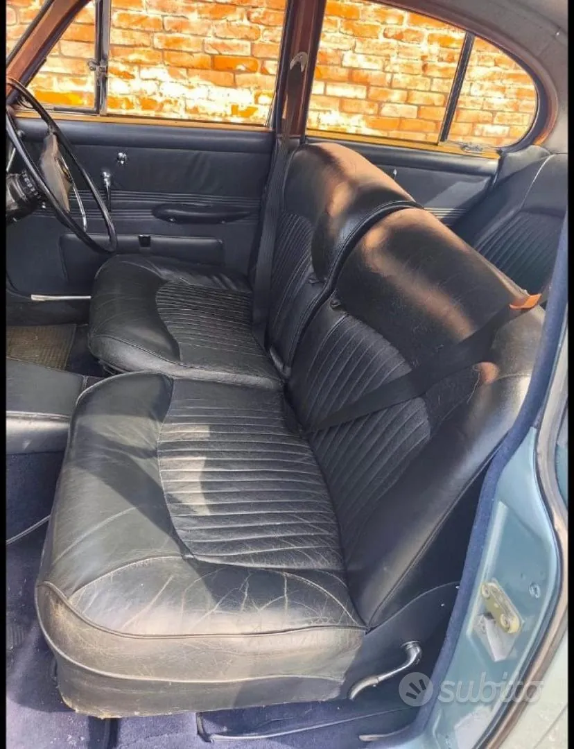 Jaguar 420 1960 photo 4