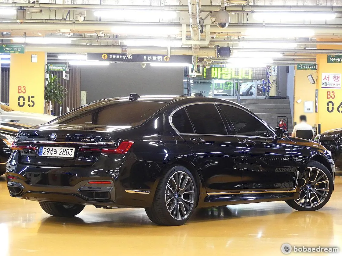 BMW 7 Series 2022 photo 3