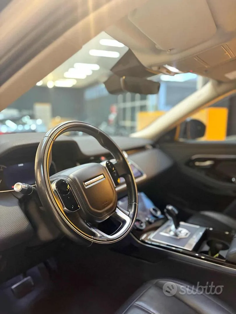 Land Rover Range Rover Evoque 2020 photo 4
