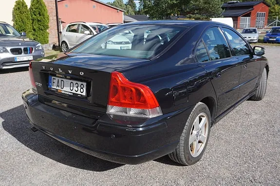 Volvo S60 2009 photo 3