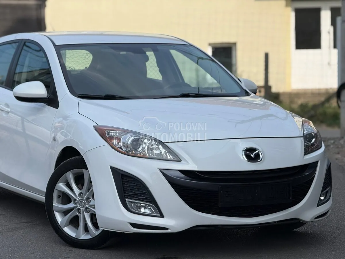Mazda 3 2011 photo 3