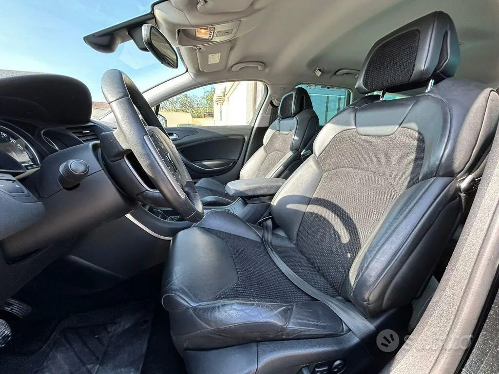 Citroen C5 2010 photo 5