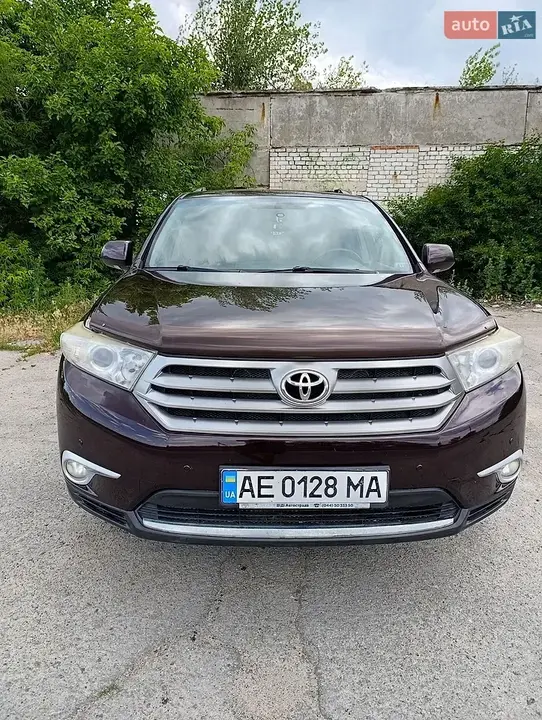 Toyota Highlander 2012 photo 2