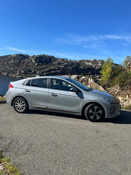 Hyundai Ioniq 2017 photo 2