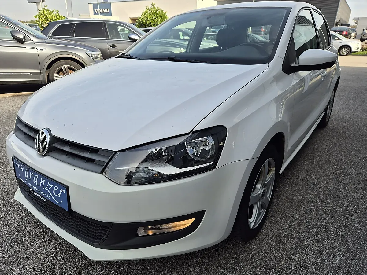 Volkswagen Polo 2011 photo 2